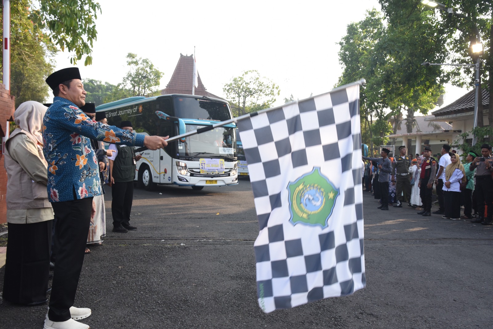 Tiga Kloter Jamaah Haji Sidoarjo Berangkat Hari Ini, Jumlahnya Mencapai 1.133 Jamaah
