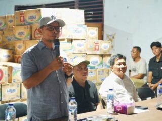 Boltara Ulurkan Tangan untuk Korban Banjir Bolmong, Bantuan Logistik Diserahkan Langsung di Posko Utama
