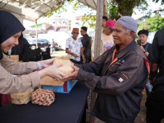 Momentum Idul Adha, Pertamina Patra Niaga Sulawesi Tebar Ribuan Paket Daging Kurban 