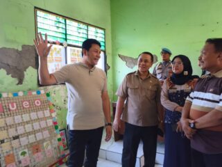 Sidak SDN Waung, Bupati Subandi Pastikan Perbaikan Segera Dilaksanakan