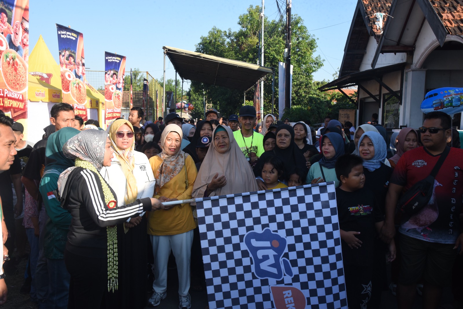 Buka Program Kampung Bangkit, Ketua TP-PKK Ajak Warga Sidoarjo Perkuat Kerukunan