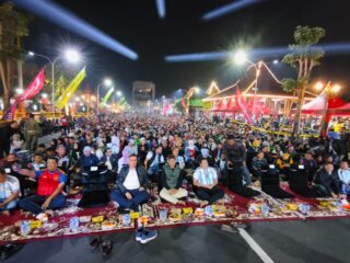 Nobar Final Piala Dunia 2026 di Sidoarjo Berlangsung Meriah, Ribuan Warga Padati Jalan Cokronegoro
