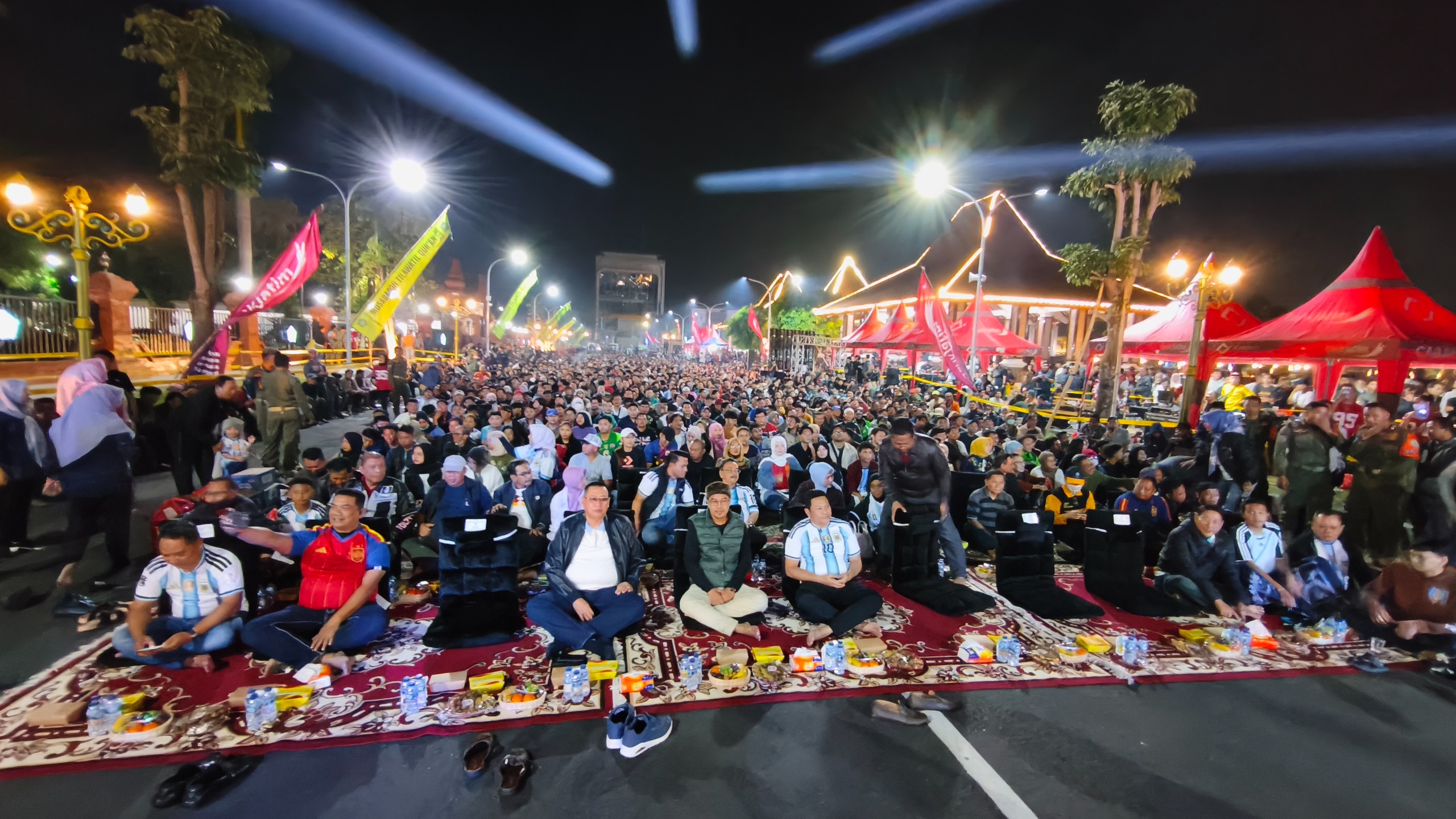 Nobar Final Piala Dunia 2026 di Sidoarjo Berlangsung Meriah, Ribuan Warga Padati Jalan Cokronegoro
