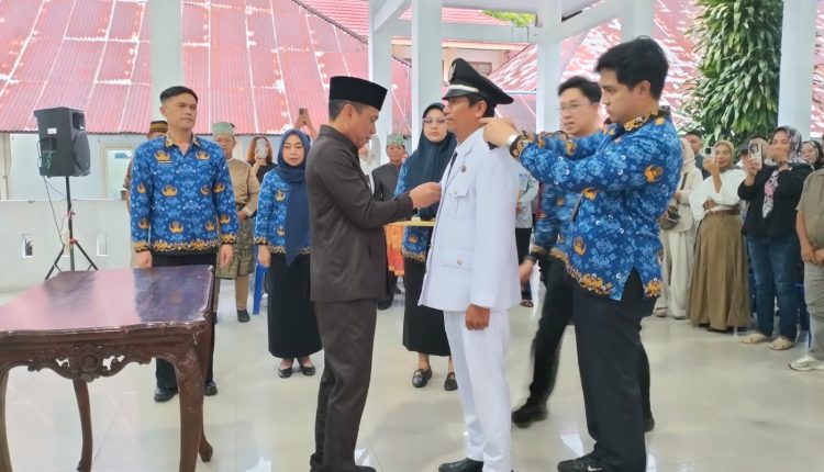 Wali Kota Weny Gaib Lantik Junaidi Simbala sebagai Pj Sangadi Moyag Tampoan
