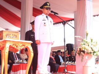 Bupati Boltara Pimpin Upacara HUT ke-81 RI di Lapangan Kembar Boroko
