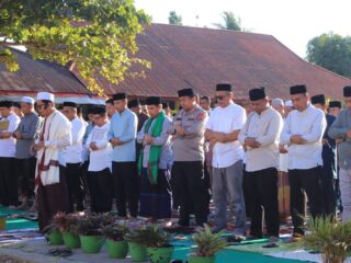 Hujan Dinanti, Doa Dipanjatkan: Bupati-Wabup Boltara Bersama Warga Gelar Istisqa