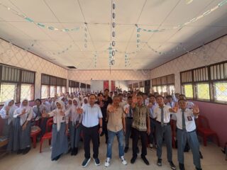 Satresnarkoba Polres Bolmong Utara Edukasi 153 Siswa SMK Negeri 1 Kaidipang tentang Bahaya Narkoba