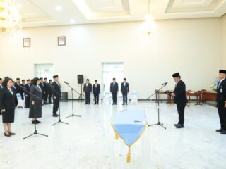 Gubernur Yulius Lakukan Penyegaran Jabatan Eselon II, Tiga Kadis Berganti Posisi