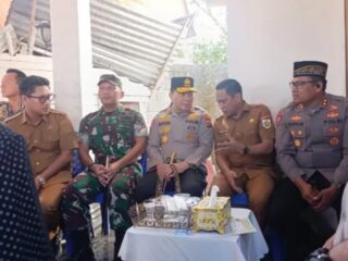 Kapolda Sulut Melayat ke Rumah Duka Korban Drag Race di Kotamobagu