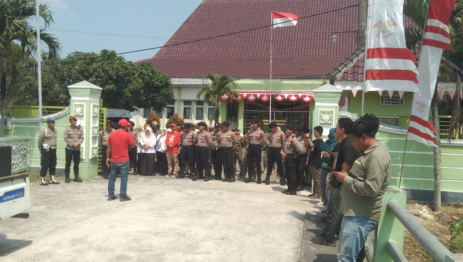 LIRA Geruduk Dinkes Bangkalan, Soroti Dugaan Masalah Perizinan dan Layanan RSIA Glamour