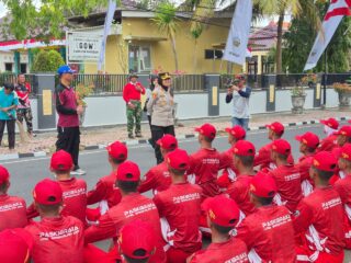 Wakapolres Bangkalan Beri Motivasi Tim Paskibraka, Kobarkan Semangat Jelang Upacara HUT ke-81 RI