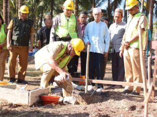 PAUD Boltara Mulai Berbenah, Bupati Sirajudin Letakkan Batu Pertama Proyek Revitalisasi