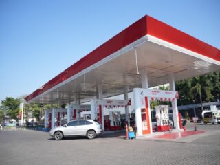 Antrean Berangsur Normal, Pertamina Patra Niaga Sulawesi Imbau Warga Beli Pertalite di SPBU Resmi