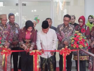 Wabup Mimik Resmikan Gedung Pelayanan Instalasi Dialisis RSUD Sidoarjo Barat, Permudah Akses Cuci Darah