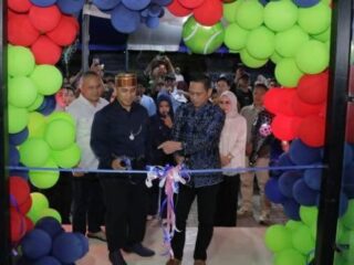 Wali Kota Weny Gaib Resmikan Sipatuo Jr Sport Center