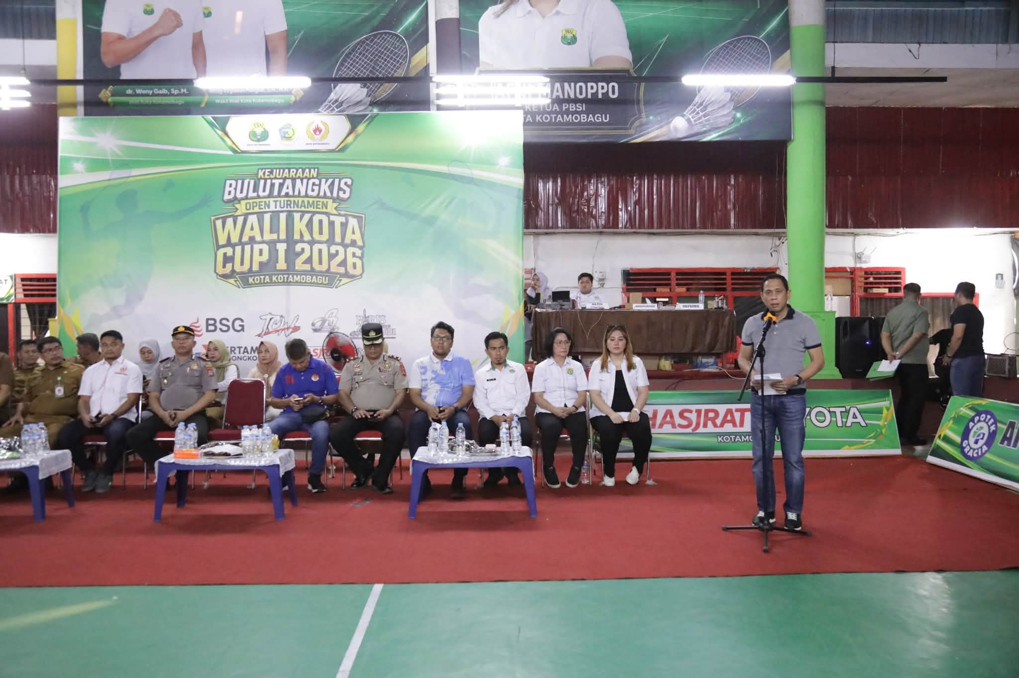 Wali Kota Weny Gaib Buka Wali Kota Cup I 2026, Bidik Lahirnya Atlet Bulutangkis Berprestasi