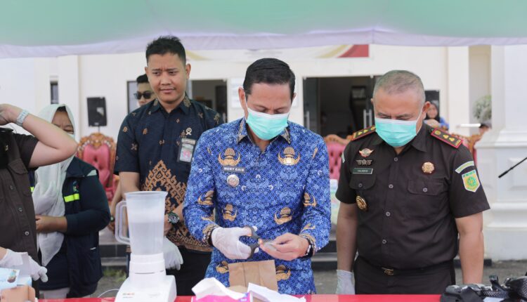 Wali Kota Weny Gaib Hadiri Pemusnahan Barang Bukti Perkara Inkracht di Kotamobagu